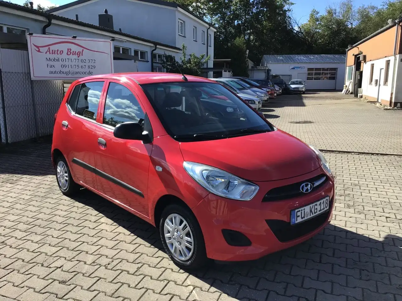 Hyundai i10 5 Star Edition — photo 1 of 13