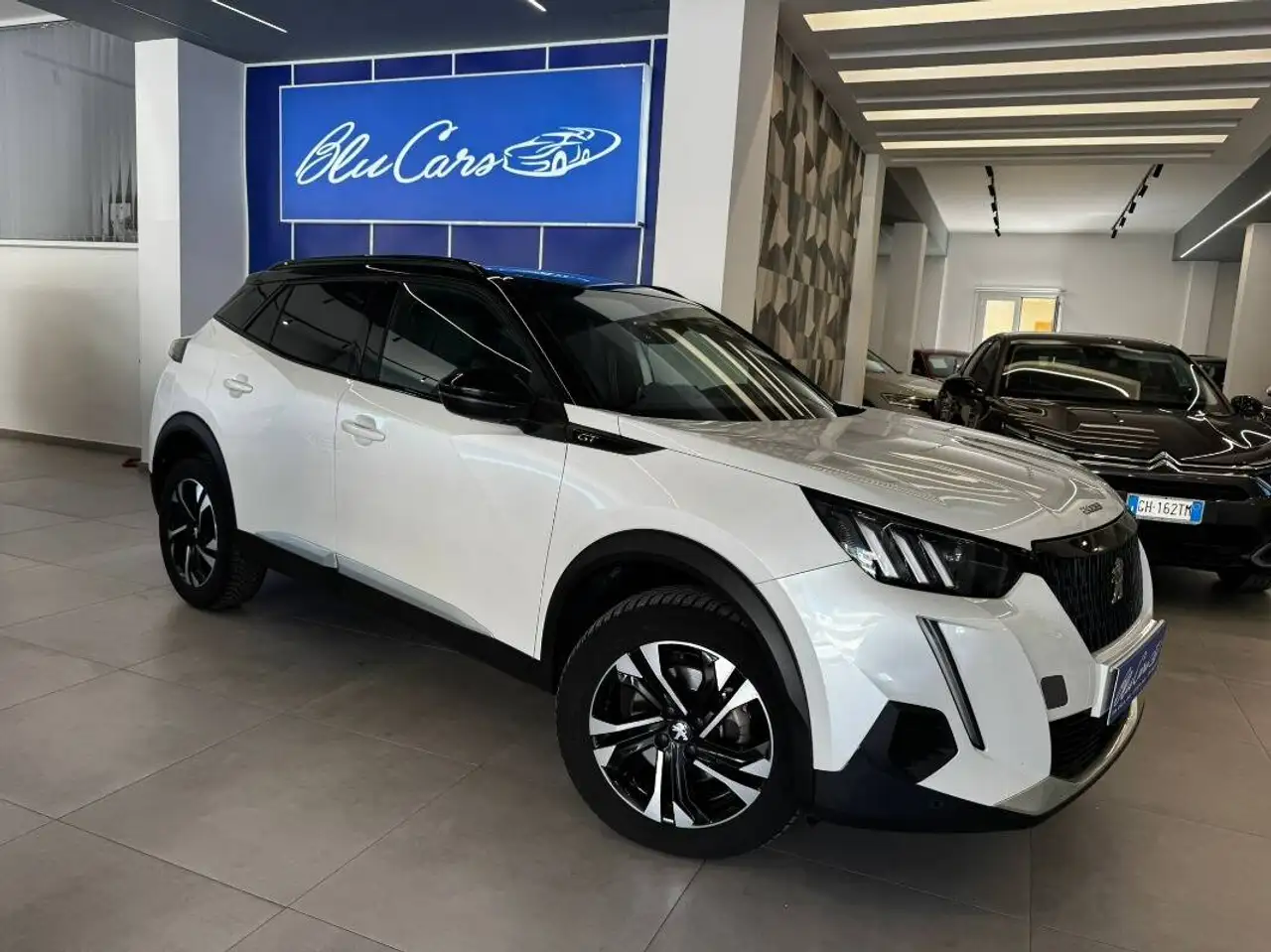 Peugeot 2008 1.5 bluehdi GT Pack s&s 130cv eat8 — photo 1 of 15