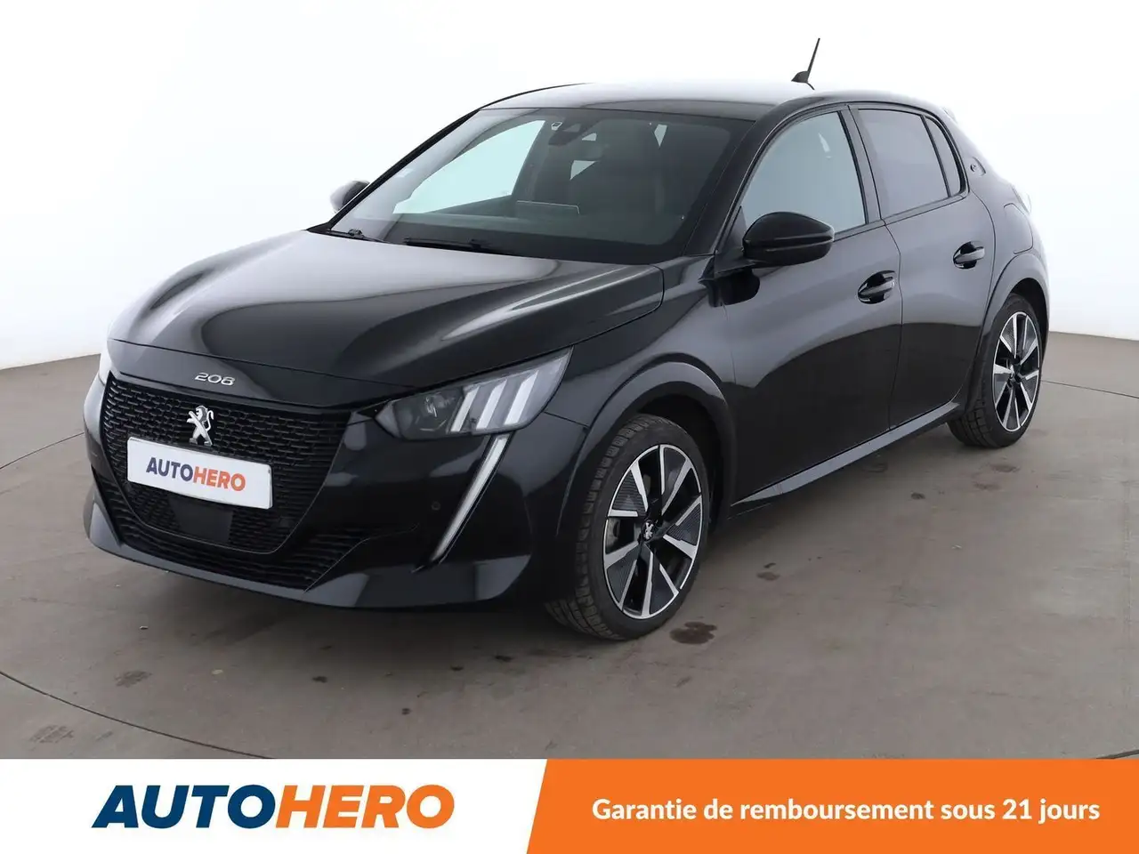 Peugeot 208 Electrique 50 kWh GT Line — photo 1 of 37