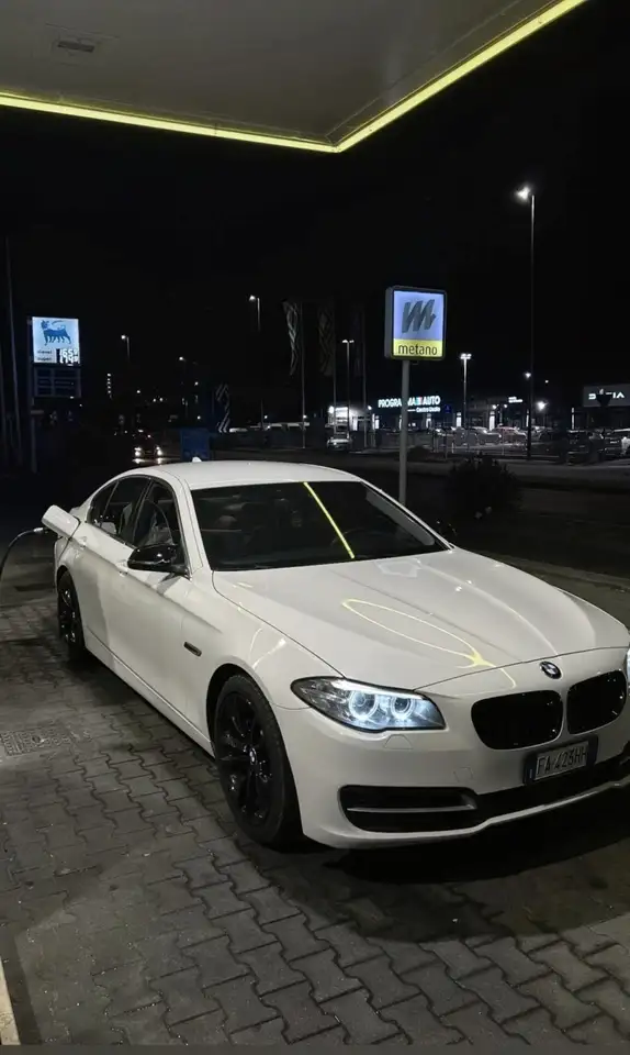BMW 518 — photo 1 of 5