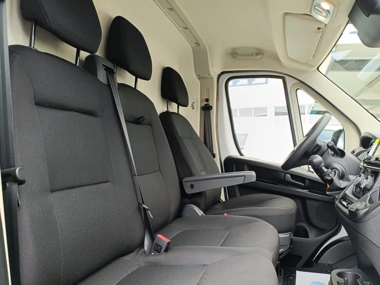 Peugeot Boxer 3.5 L2 H2 BHDI 103kW (140CV) — photo 1 of 3