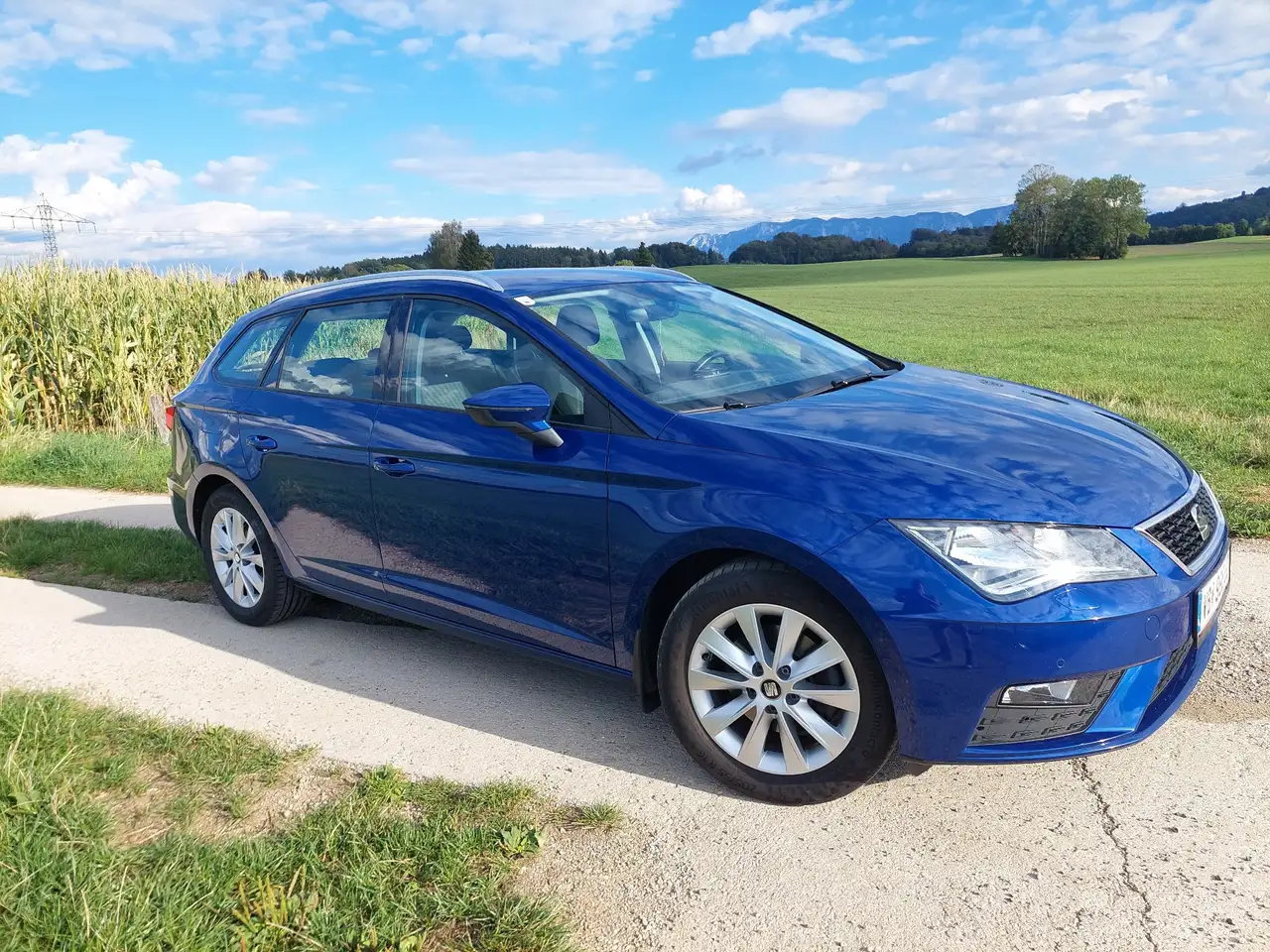 SEAT Leon ST Style 1,6 TDI Start-Stopp, Anhängerkupplung — photo 1 of 20