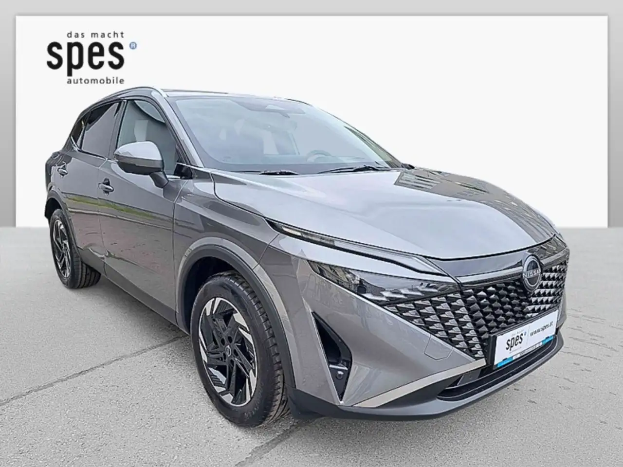 Nissan Qashqai N-Connecta+ 4x4 Automatik — photo 1 of 12