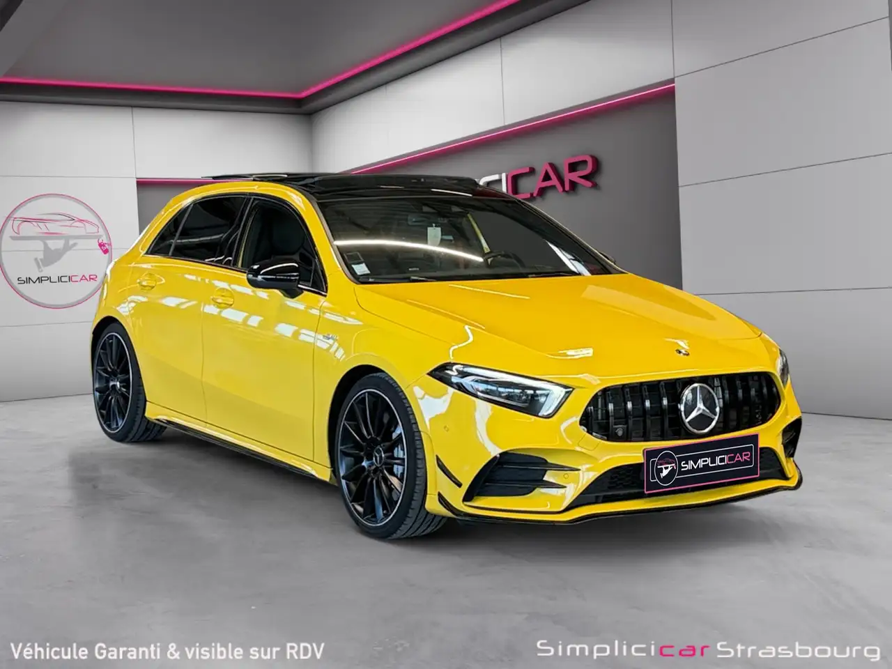 Mercedes-Benz A 35 AMG AMG 35 — photo 1 of 15