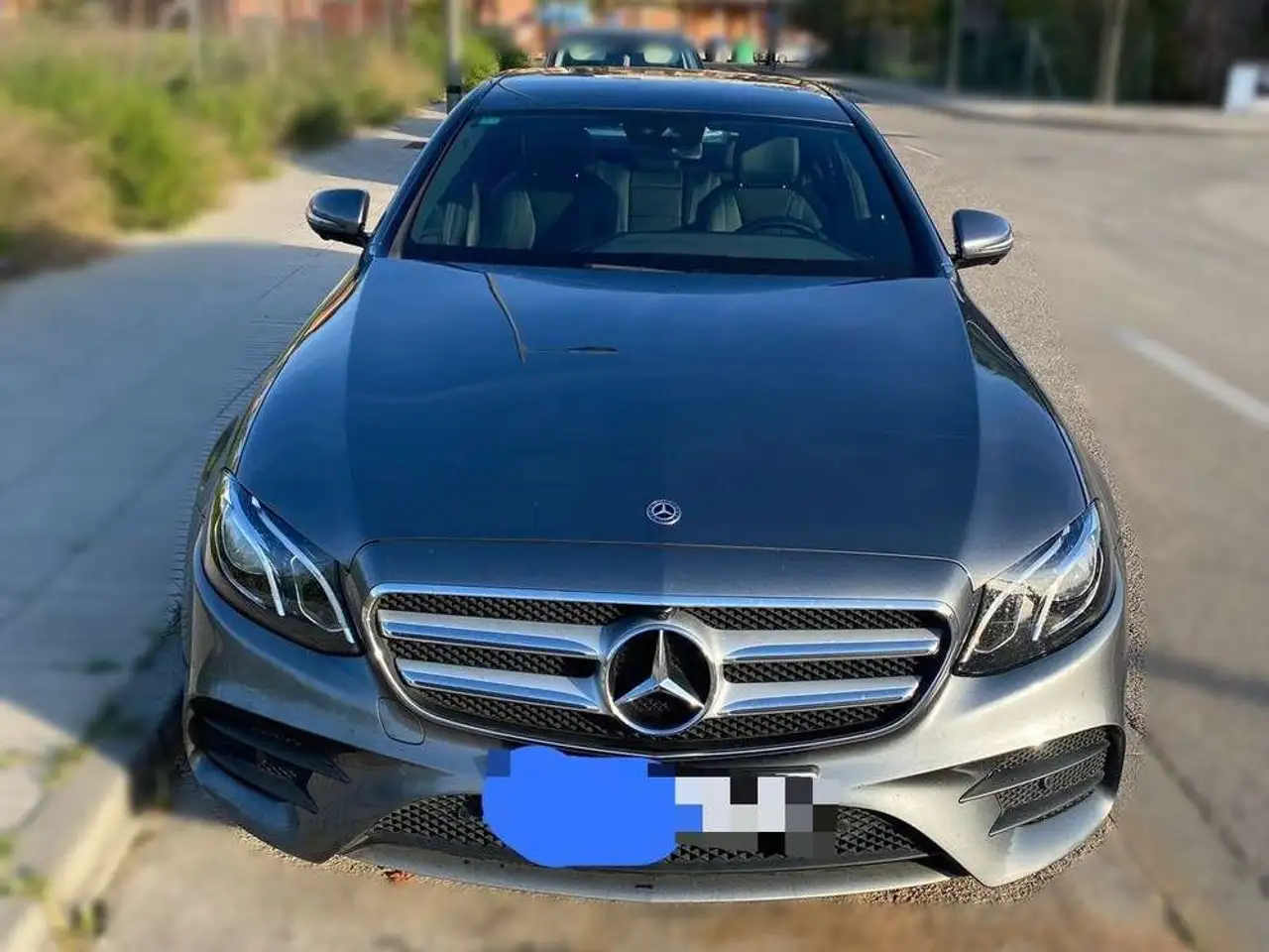 Mercedes-Benz E 220 d 4MATIC — photo 1 of 15