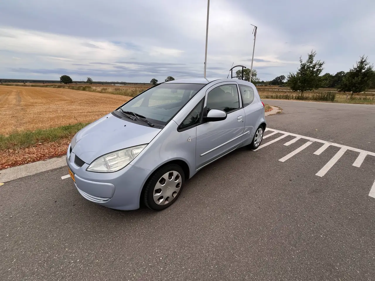 Mitsubishi Colt Colt 1.3 Invite — photo 1 of 18