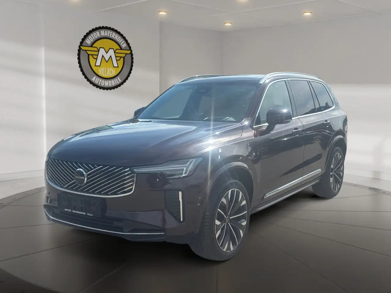 Volvo XC90 XC90 — photo 1 of 15