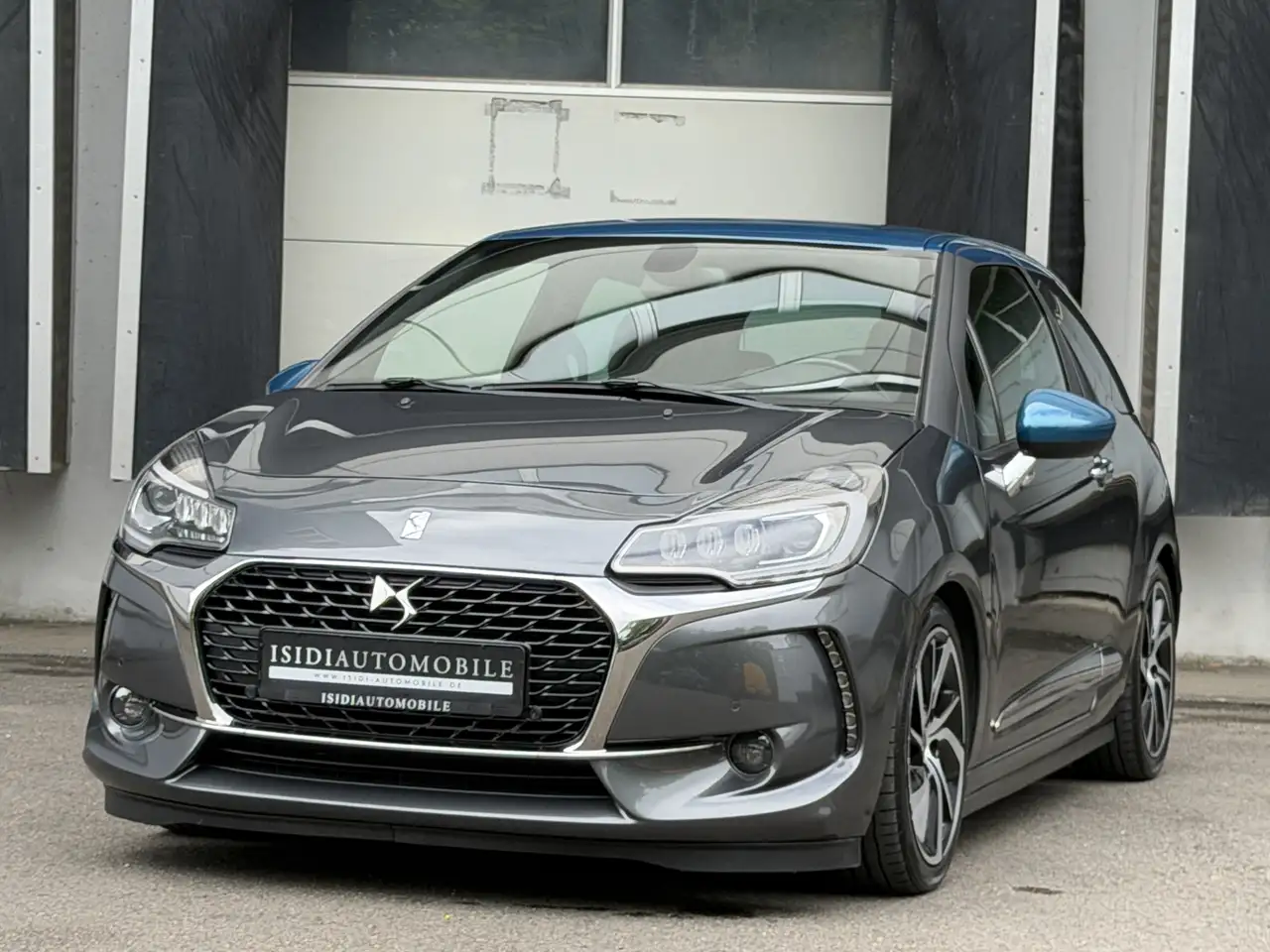 DS Automobiles Sonstige Sport Chic THP 165 LED Navi Rü-Kamera Tempomat — photo 1 of 36