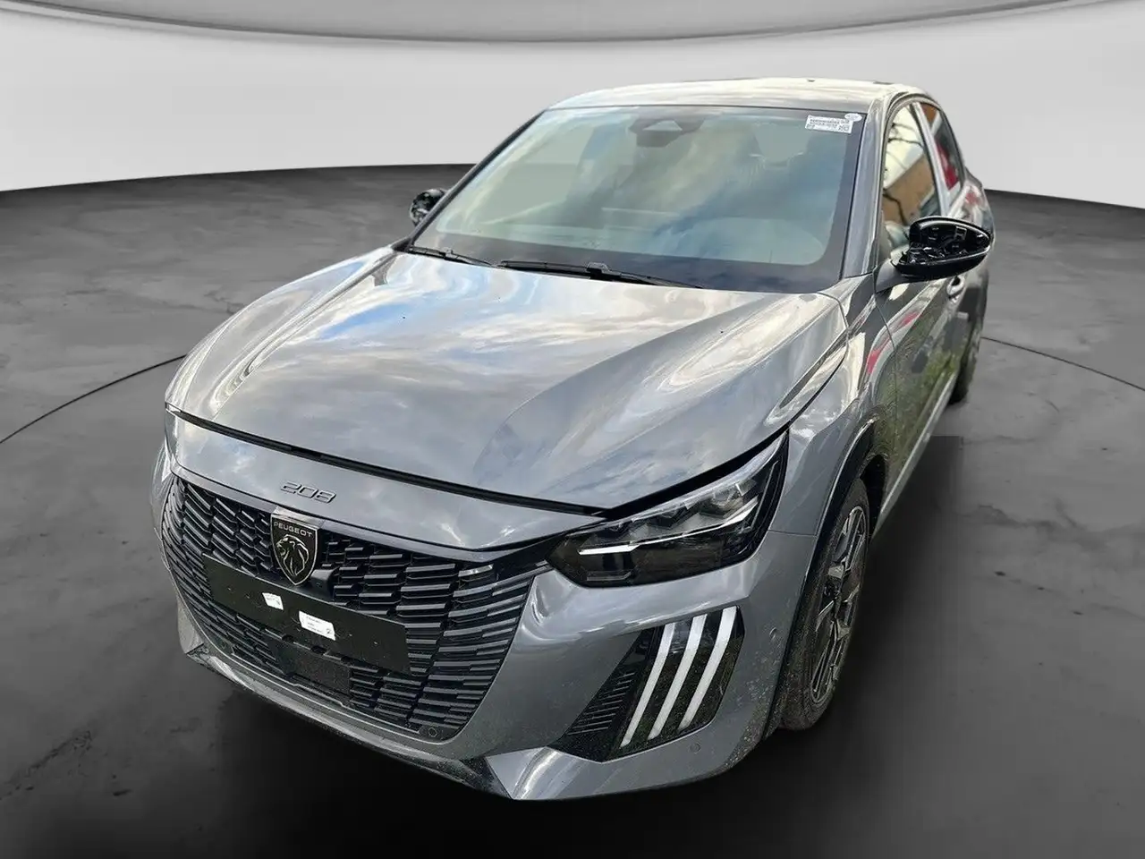 Peugeot 208 1.2 Hybrid 48V GT — photo 1 of 15