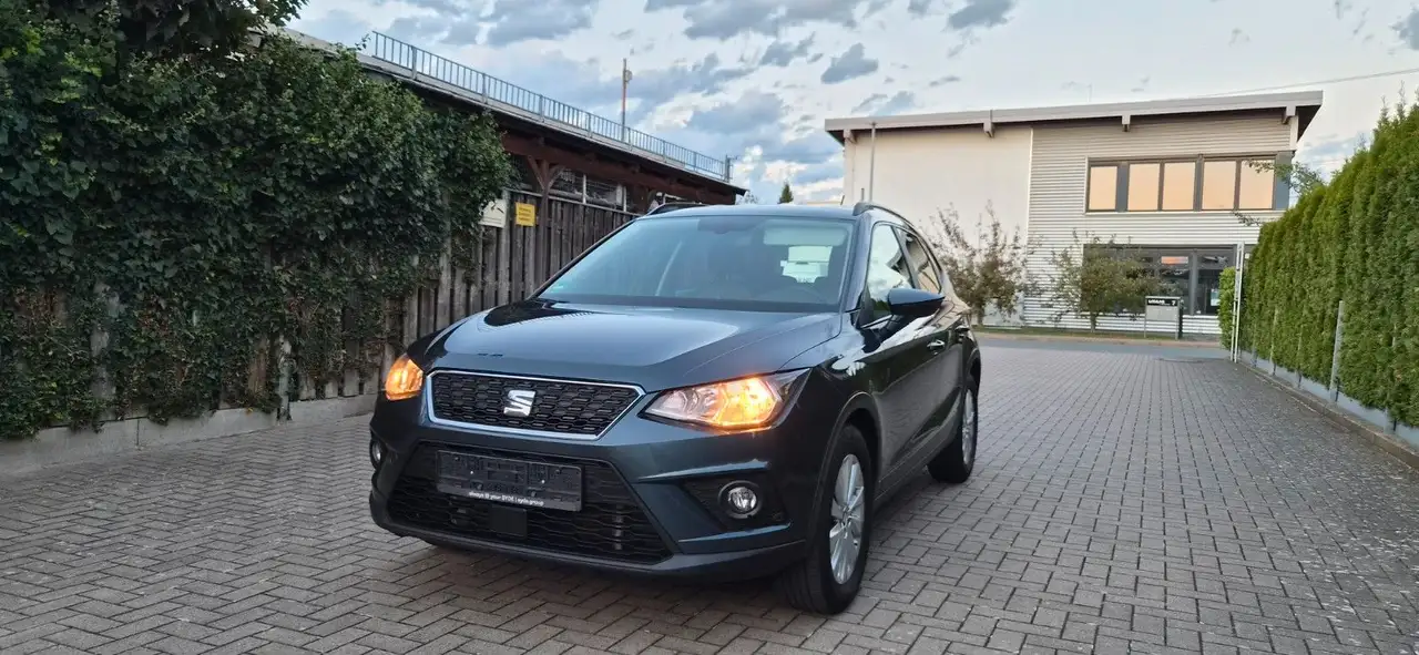 SEAT Arona Style 1 Hand Automatik Kamera ACC — photo 1 of 15