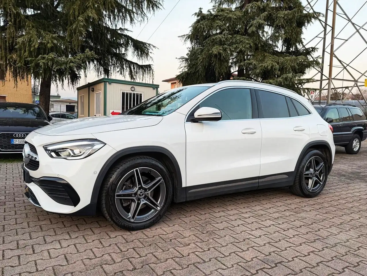 Mercedes-Benz GLA 200 GLA 200 d Automatic 4Matic Premium IVA ESPOSTA INC — photo 1 of 15