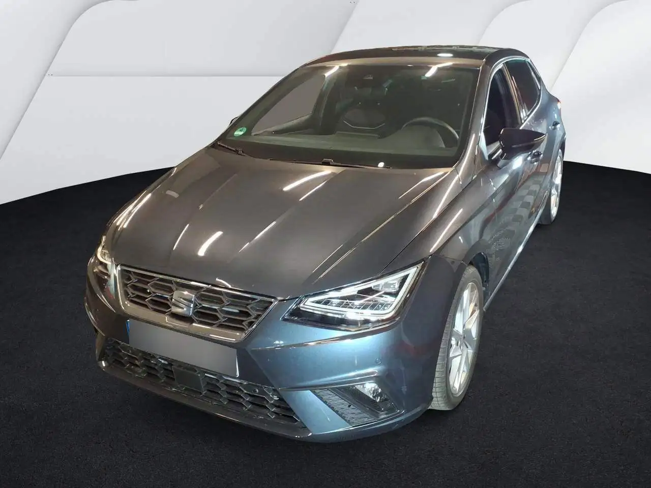 SEAT Ibiza FR 1.0 TSI DSG - LED Kamera Navi ACC SHZ Keyless P — photo 1 of 3