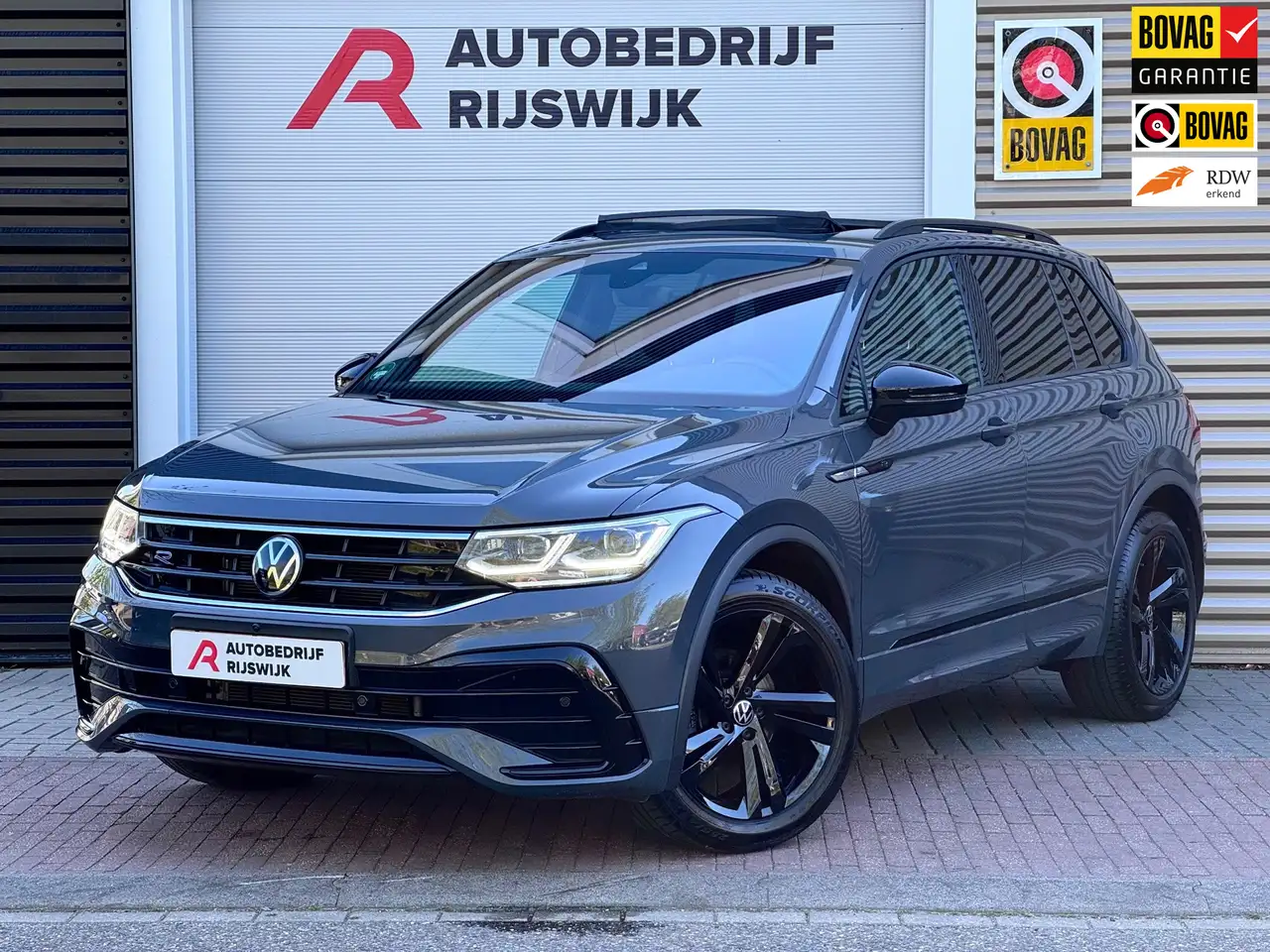 Volkswagen Tiguan 1.5 TSI R-Line Pano/Sfeer/Keyless/Blindspot — photo 1 of 24