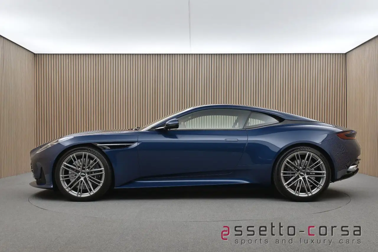 Aston Martin DB12 Coupe 4.0 V8*Heritage*1. Hand*Garantie — photo 1 of 40