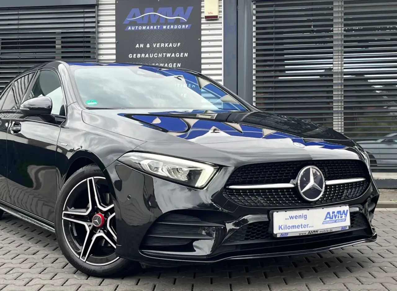 Mercedes-Benz A 200 AMG LINE*NIGHT*LED*AMBIENTE*MBUX*KAMERA*FI — photo 1 of 36