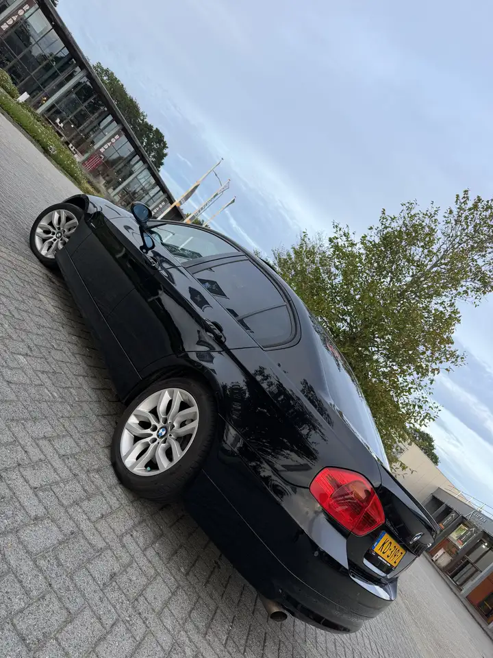 BMW 320 Dynamic Exec. — photo 1 of 11