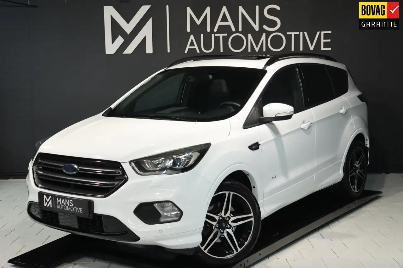 Ford Kuga 1.5 EcoBoost ST Line / PANODAK / KEYLESS / CAMERA — photo 1 of 29