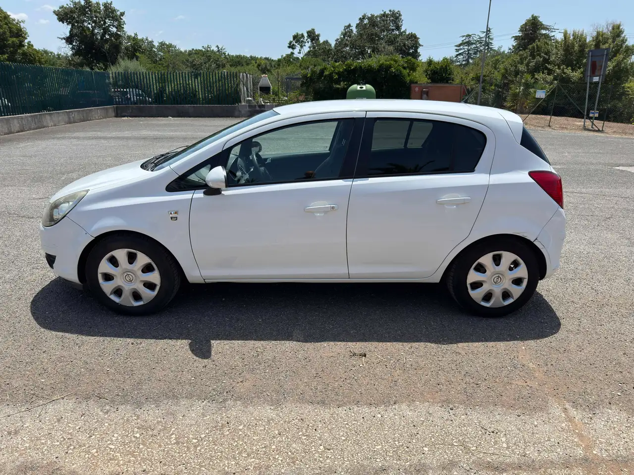 Opel Corsa Corsa IV 2010 5p 1.2 Edition 85cv — photo 1 of 14