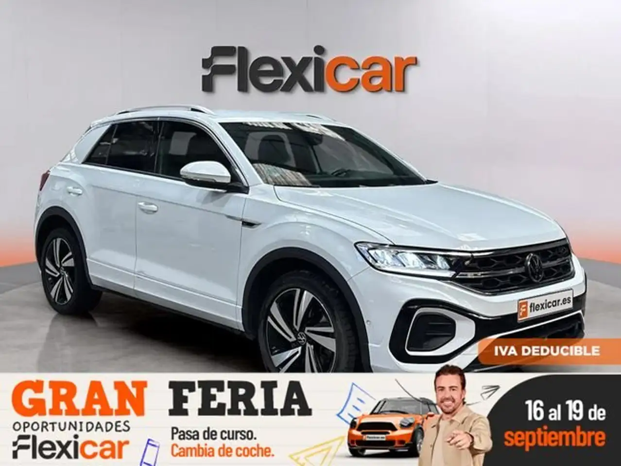 Volkswagen T-Roc 2.0TDI R-Line DSG7 110KW — photo 1 of 15