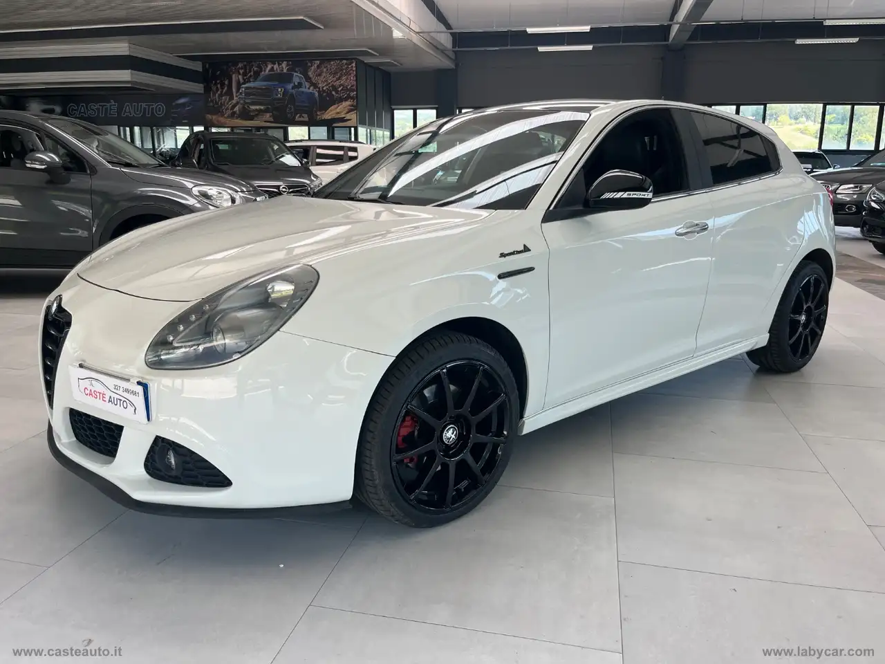 Alfa Romeo Giulietta 2.0 JTDm-2 140 CV Distinctive — photo 1 of 15