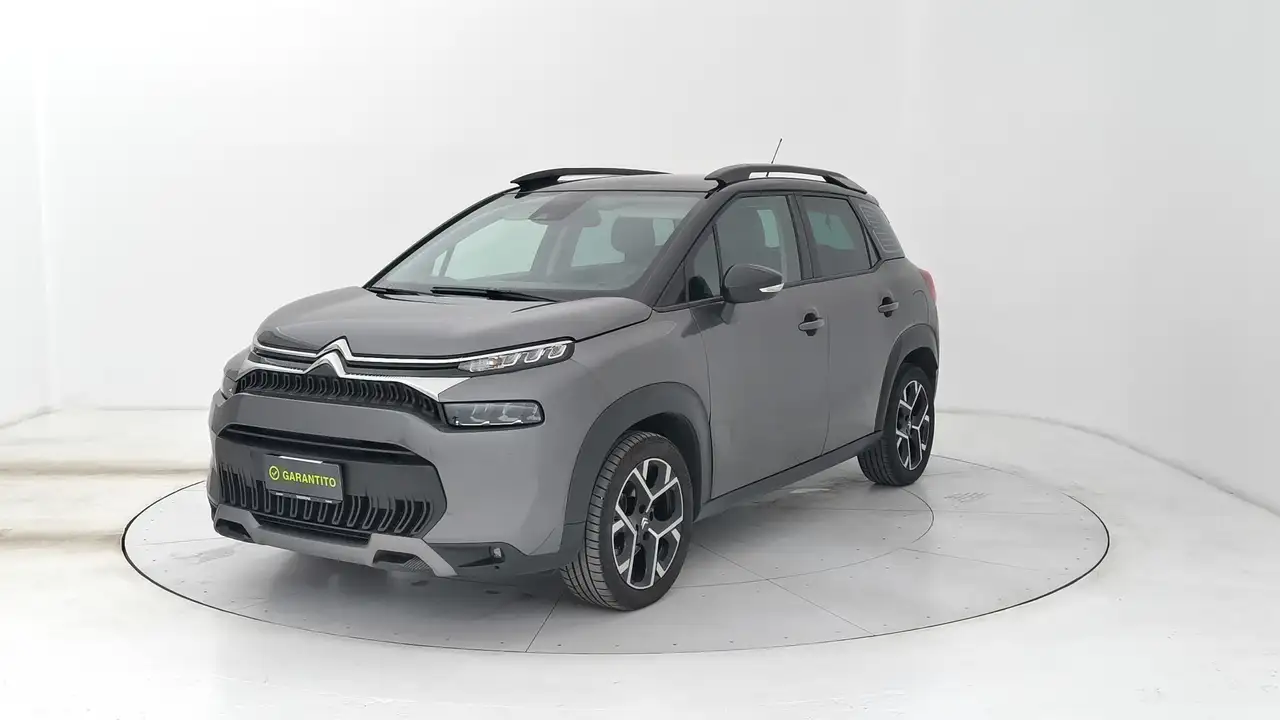 Citroen C3 Aircross 1.2 PureTech Max — photo 1 of 32