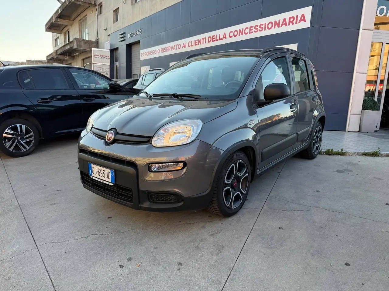 Fiat Panda Panda 1.0 firefly hybrid City Life s — photo 1 of 15