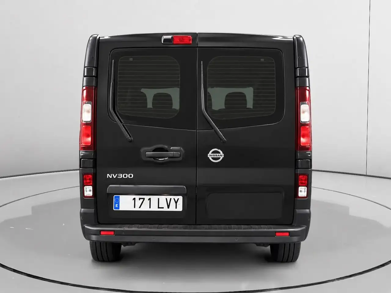 2022 Nissan NV300 Combi 8 2.0dCi L2H1 1T Premium 150, photograph 4