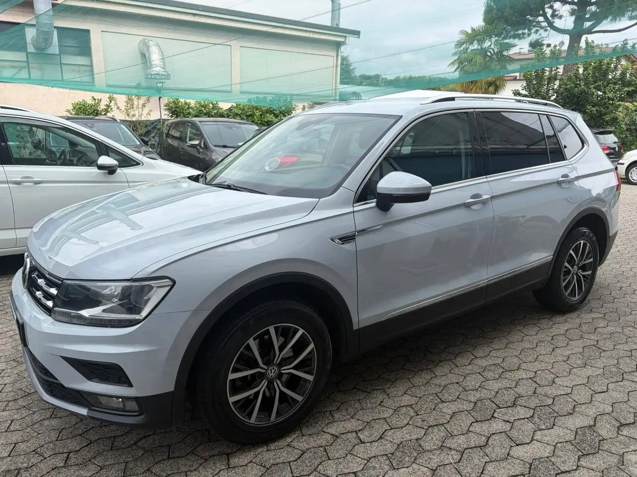 Volkswagen Tiguan Allspace 2.0 TDI Business 150CV*7 POSTI*DSG*NAVI — photo 1 of 15