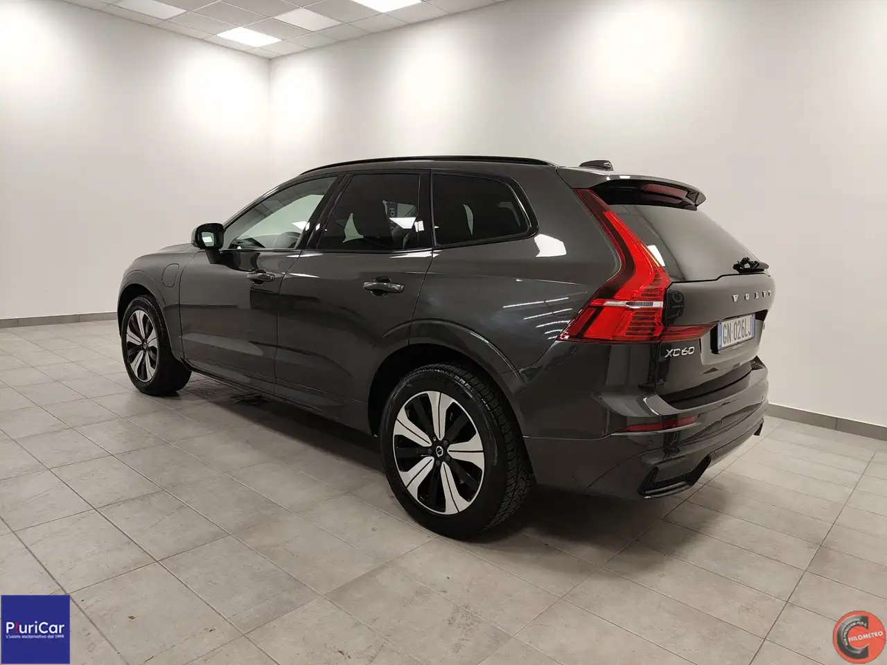 2023 Volvo XC60 T6 Plug-in AWD auto Plus Dark Tetto Pelle Navi 19”, photograph 9