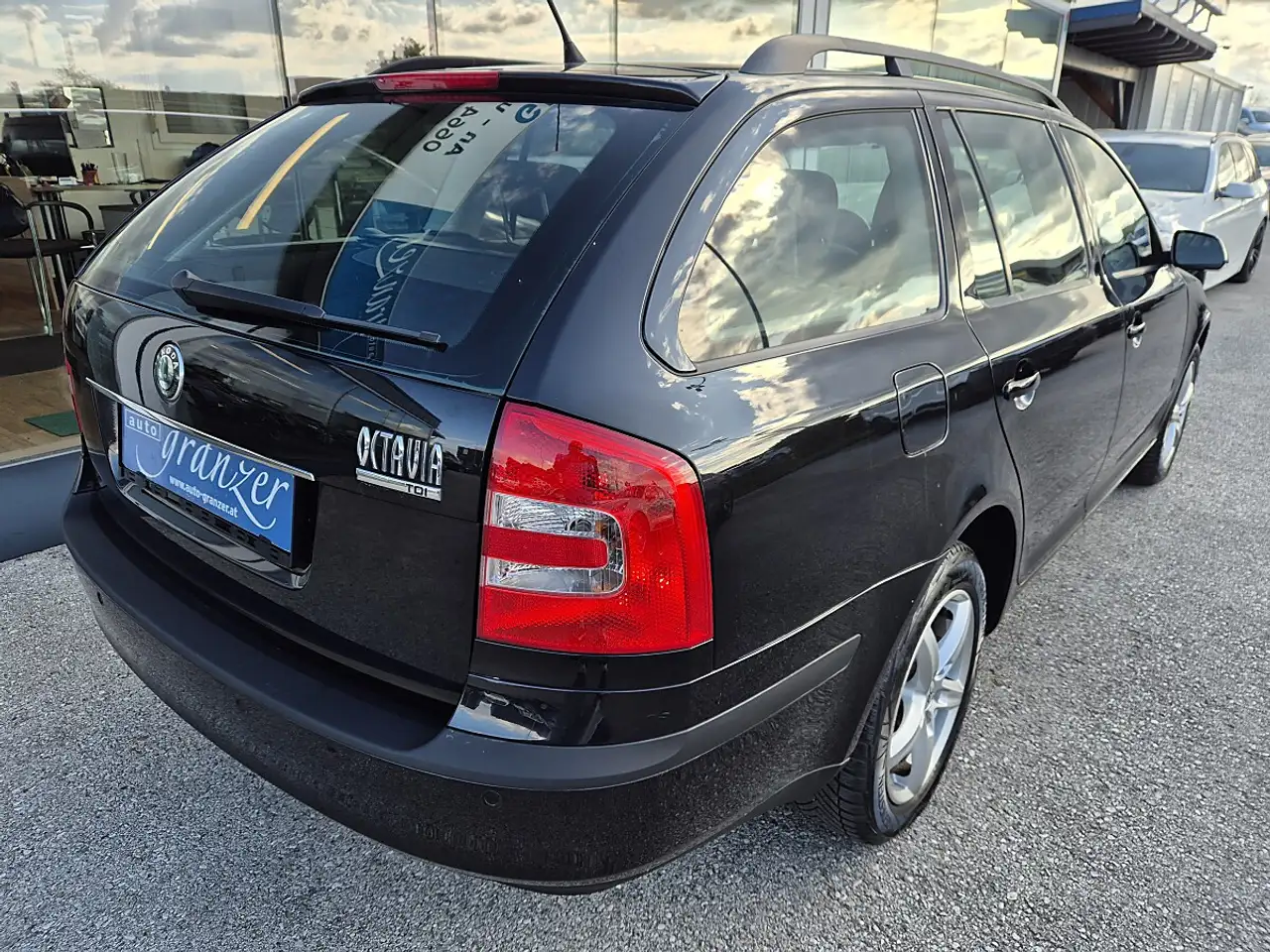 Skoda Octavia Combi 1,9 Elegance TDI PD — photo 1 of 8