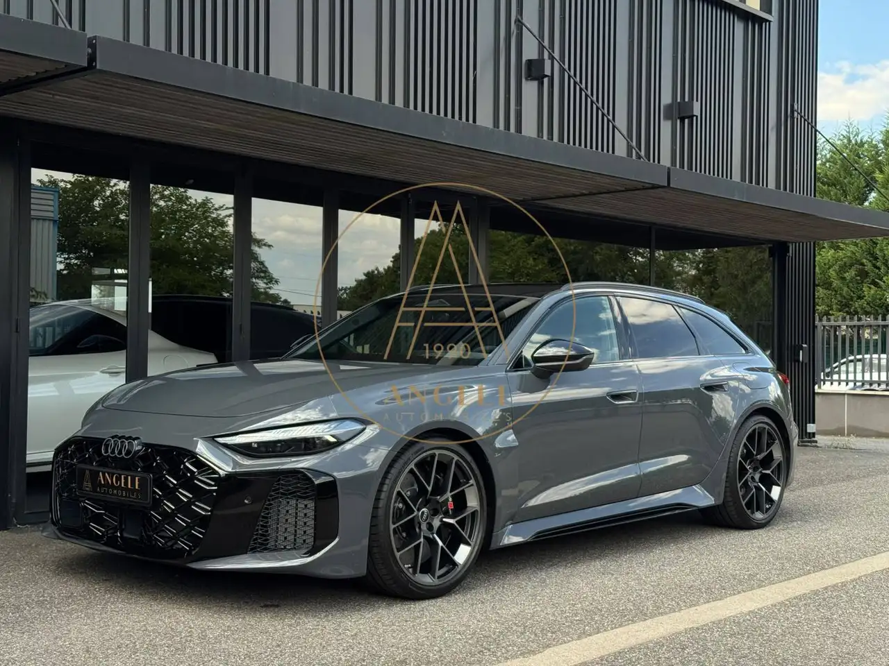 Audi RS5 RS5 Avant PHEV V6 2.9 quattro Tiptronic — photo 1 of 28