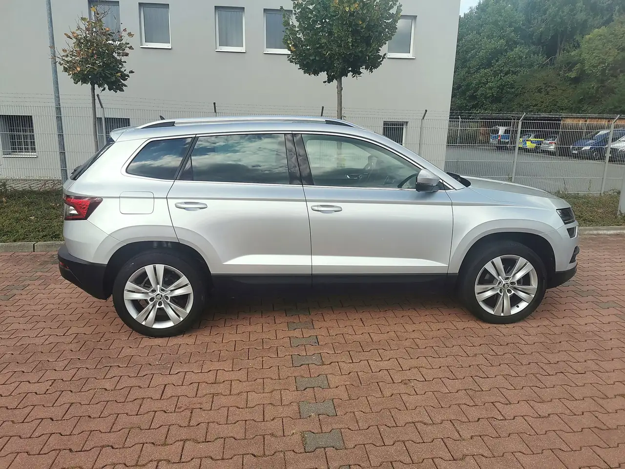 Skoda Karoq Karoq 1.5 TSI ACT DSG Style — photo 1 of 15