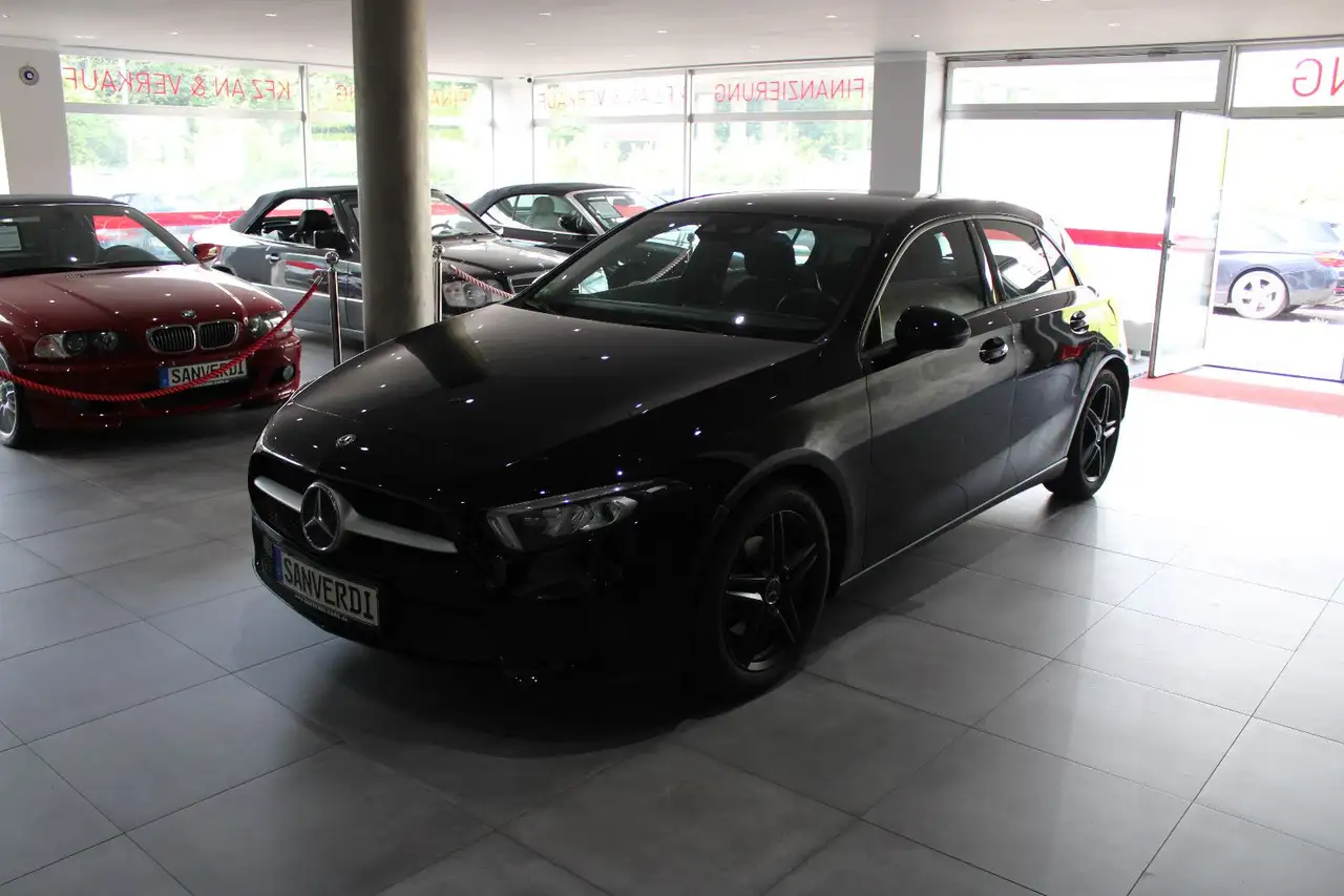 Mercedes-Benz A 180 NAVI WIDESCREEN LED RÜCKFAHRKAMERA EURO 6 — photo 1 of 16