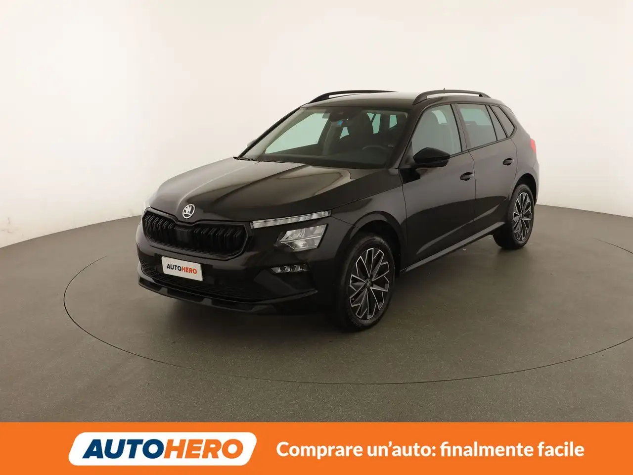 Skoda Kamiq 1.0 TSI Black Dots — photo 1 of 15