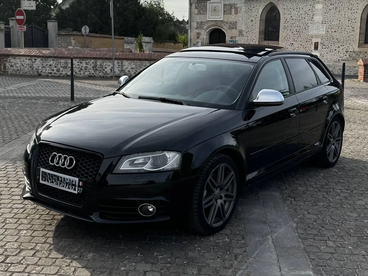 Audi A3 A3 SportBack 2.0 TFSI S Line DSG — photo 1 of 10