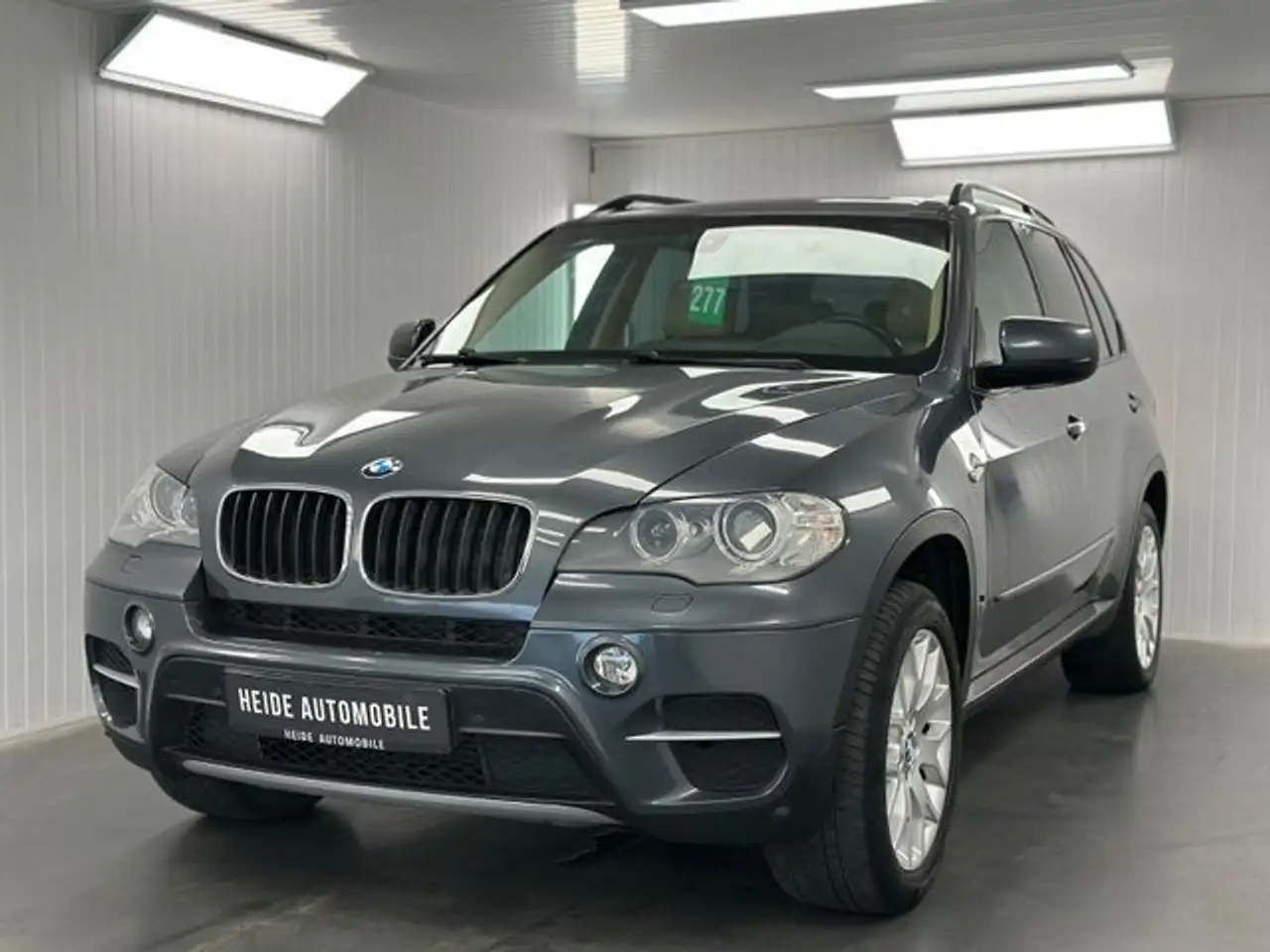 BMW X5 xDrive30d NaviProf Leder Bi Xenon Tempomat — photo 1 of 15