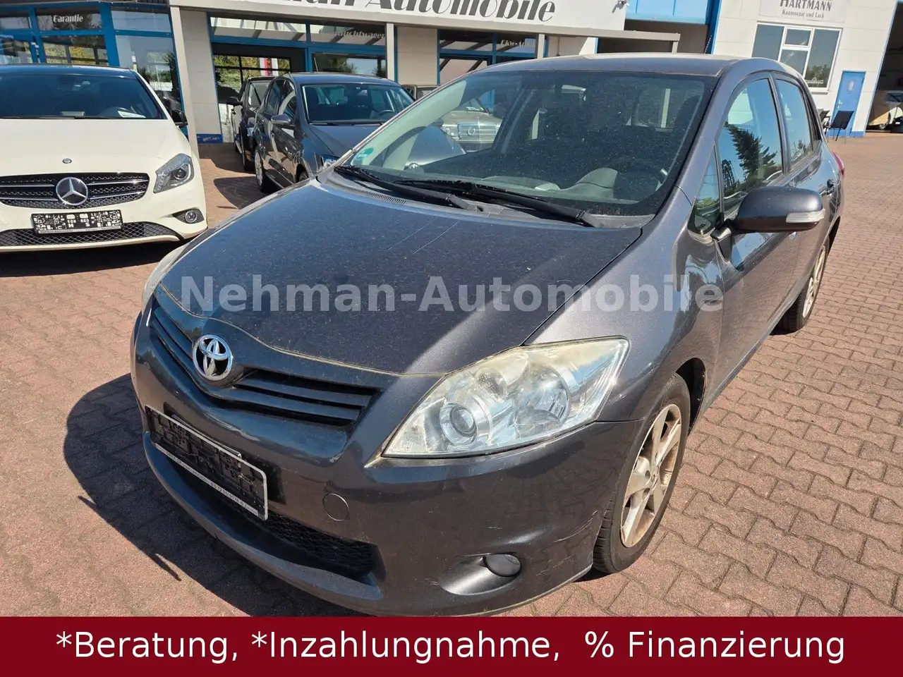 Toyota Auris Edition — photo 1 of 15