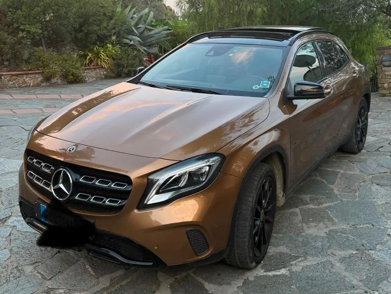 Mercedes-Benz GLA 200 GLA-X156 2014d (cdi) Executive auto — photo 1 of 9