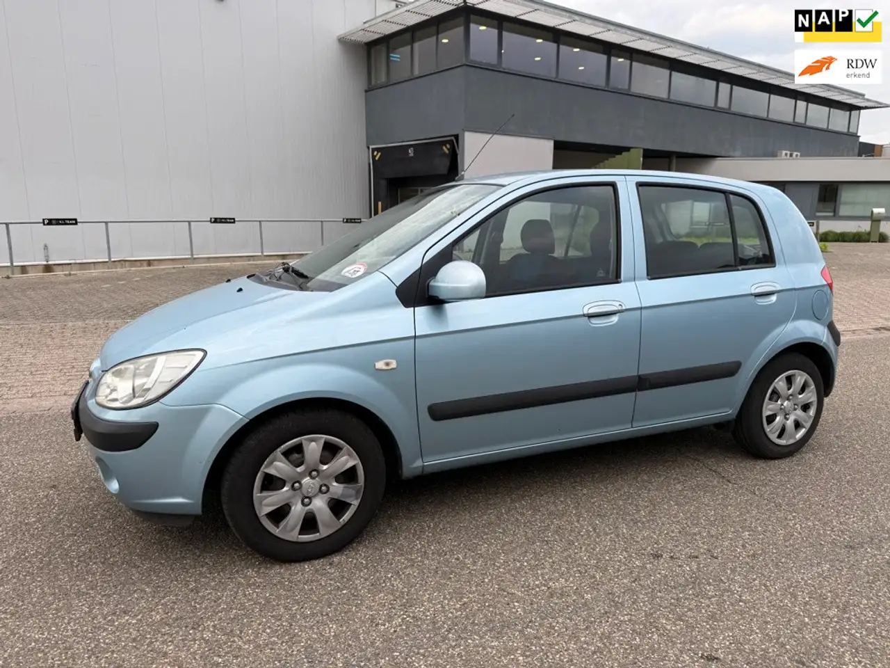 Hyundai Getz 1.4i Active Cool — photo 1 of 10