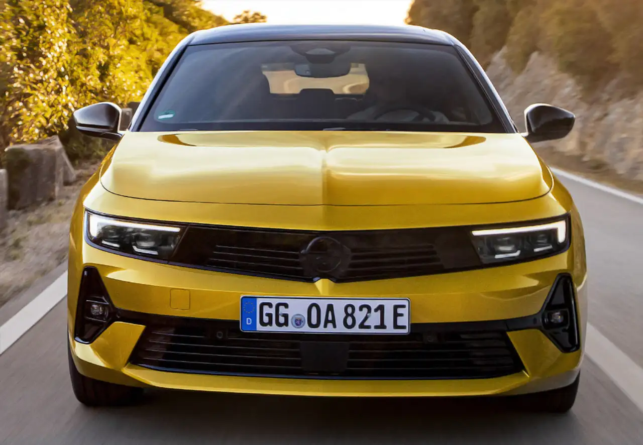 Opel Astra 1.7CDTI Enjoy — photo 1 of 35