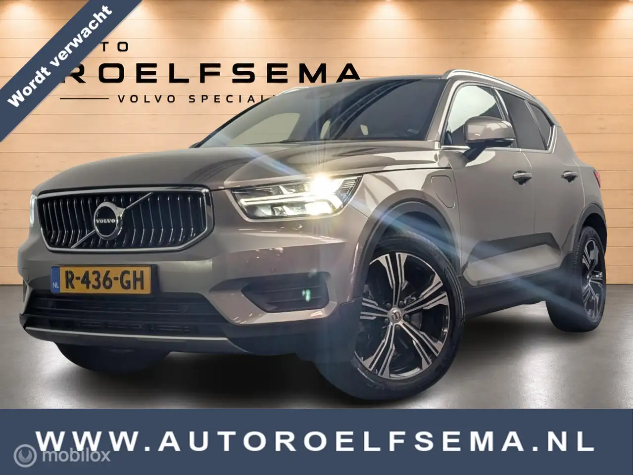 Volvo XC40 1.5 T4 Recharge Inscription | Panoramadak | Camera — photo 1 of 12