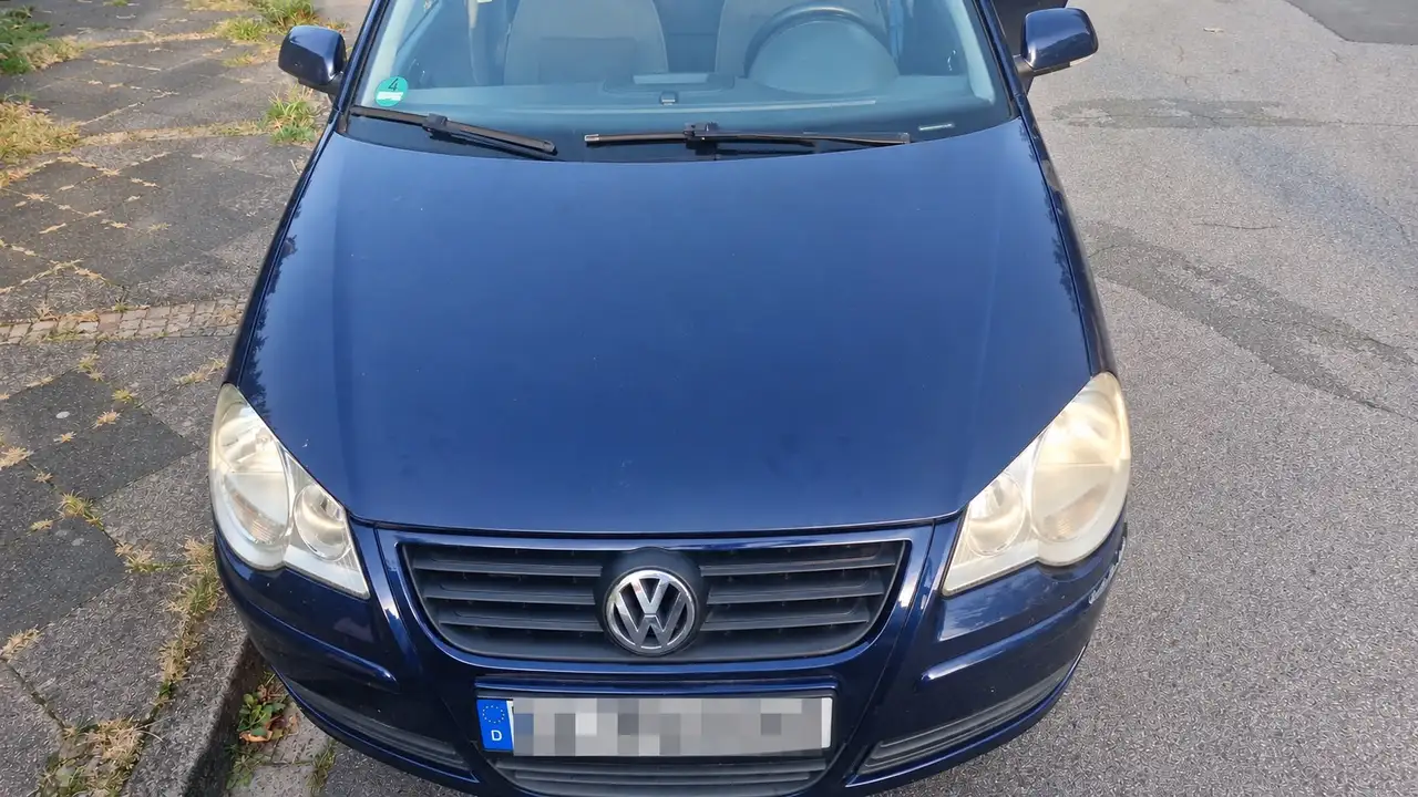 Volkswagen Polo Comfortline — photo 1 of 8