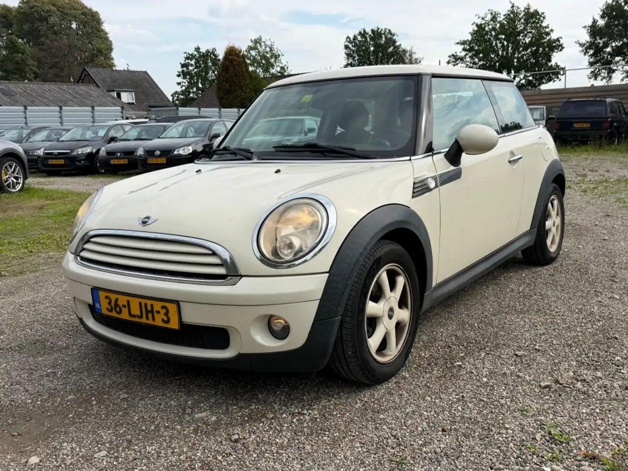 MINI One 1.6 75pk MINIMALIST Business Line 3-drs Airco/Crui — photo 1 of 9