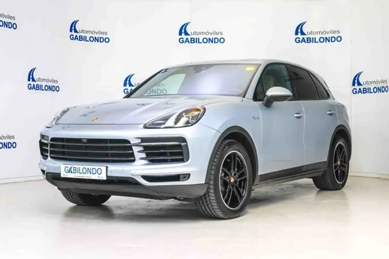 Porsche Cayenne E-Hybrid Aut. — photo 1 of 40