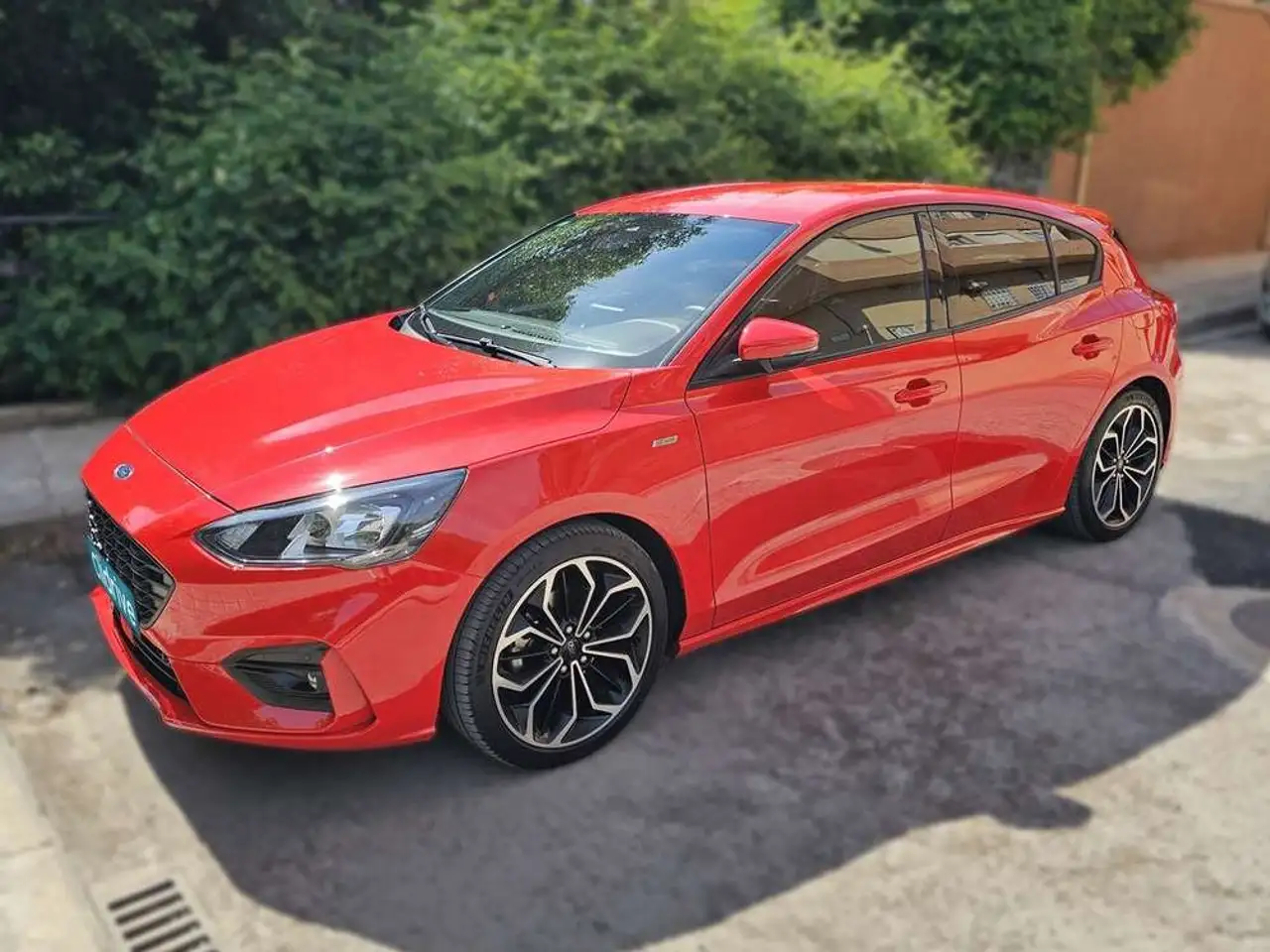 Ford Focus 1.5 Ecoblue ST-Line X 120 — photo 1 of 14