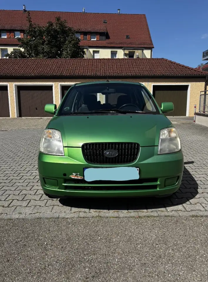 Kia Picanto Kia Picanto 1.1 | viel Teile Erneuert — photo 1 of 15