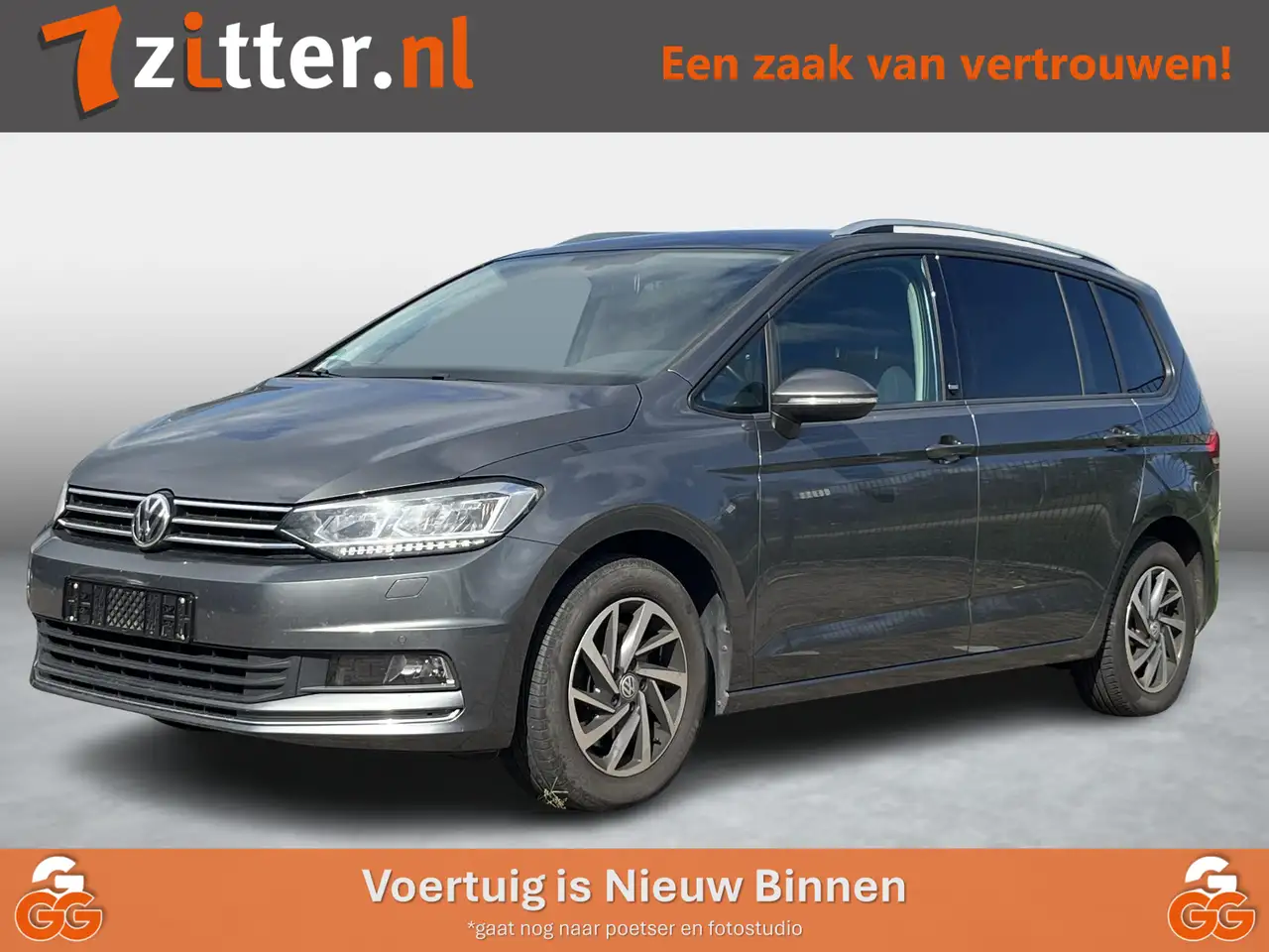 Volkswagen Touran 1.4 TSI Connected Series 7-Persoons Navigatie, ACC — photo 1 of 10