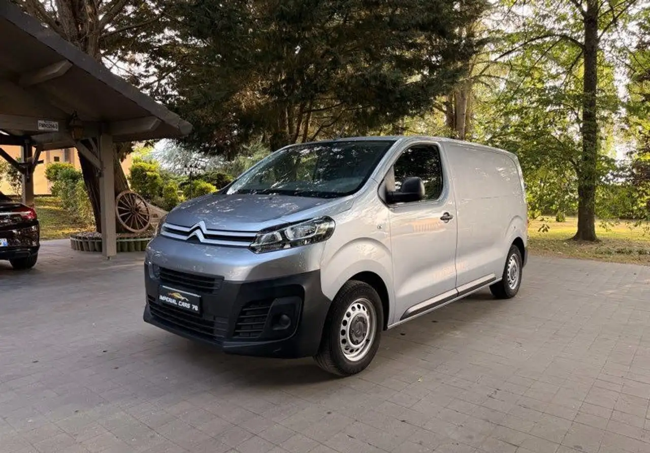 Citroen Jumpy fgn m bluehdi 120 s&s bvm6 club 13.325 ht tva récupérable sort de revision — photo 1 of 14