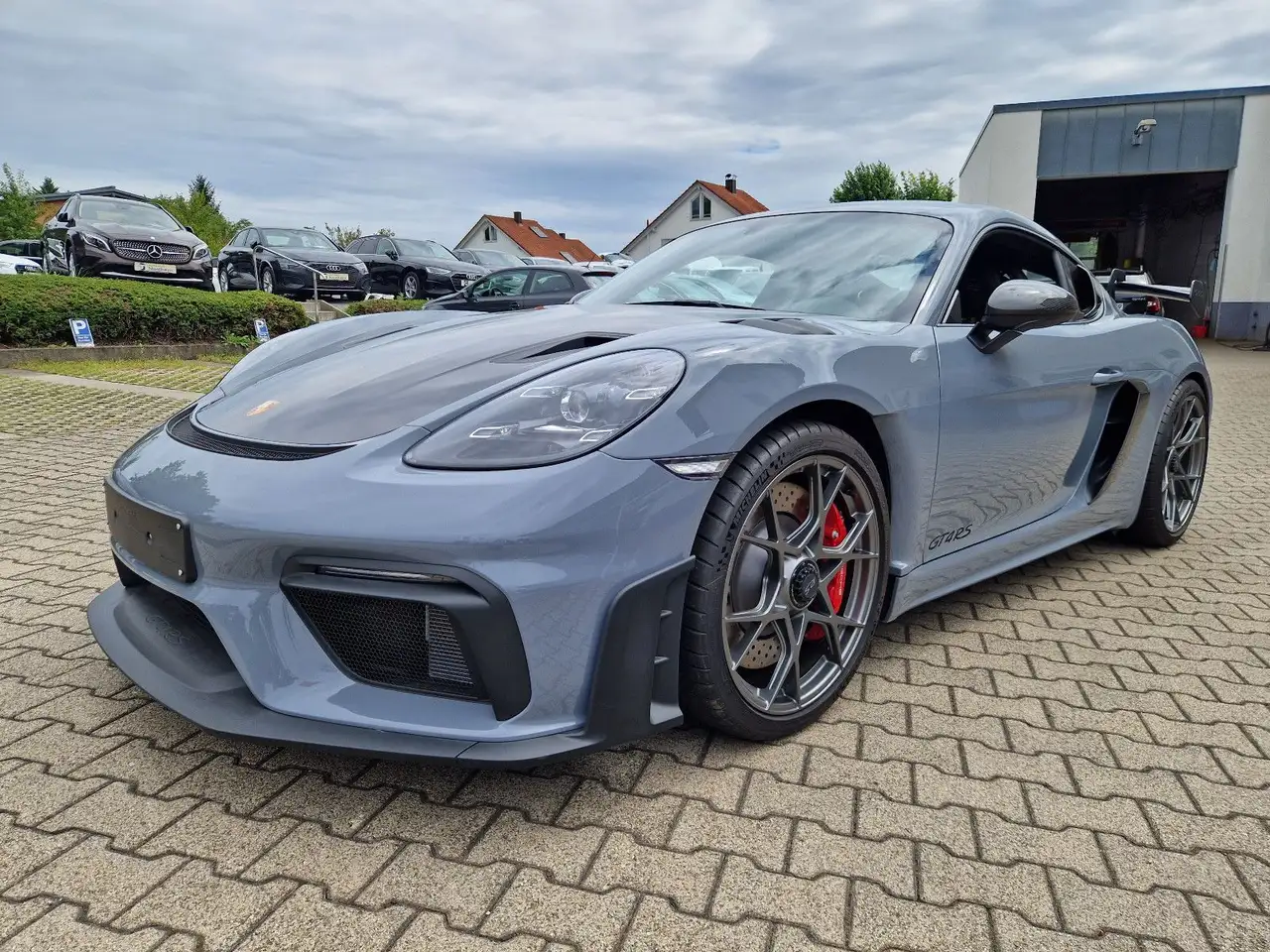 Porsche Cayman 718 Cayman GT4 RS Weissach-Paket/Liftsystem — photo 1 of 15