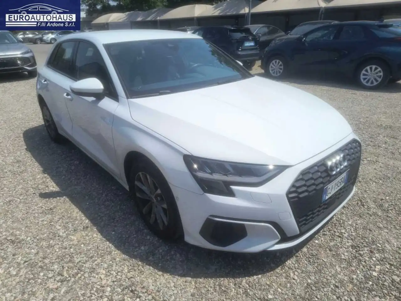 Audi A3 30 TDI S tronic S line Edition *NAVI* — photo 1 of 6